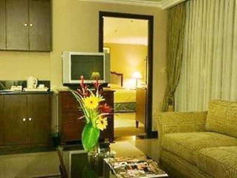 Herald Suites Solana Makati City Esterno foto